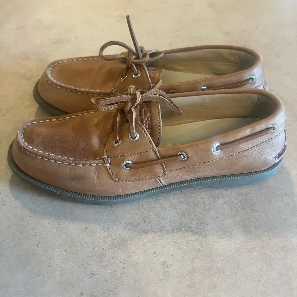 Women's Brown Leather Boat Shoes - Classic Lace-Up